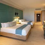 Unique Club at Lopesan Costa Bávaro Resort