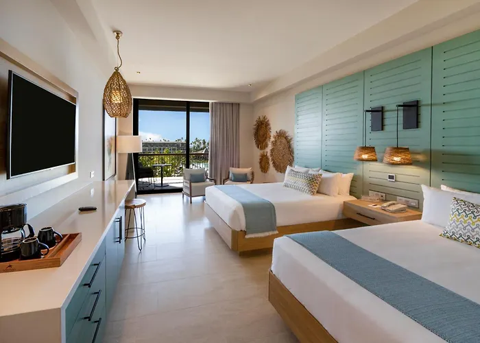 Unique Club at Lopesan Costa Bávaro Resort