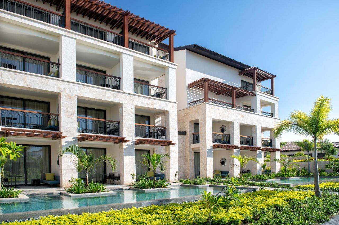 Unique Club At Lopesan Costa Bavaro 5* Punta Cana