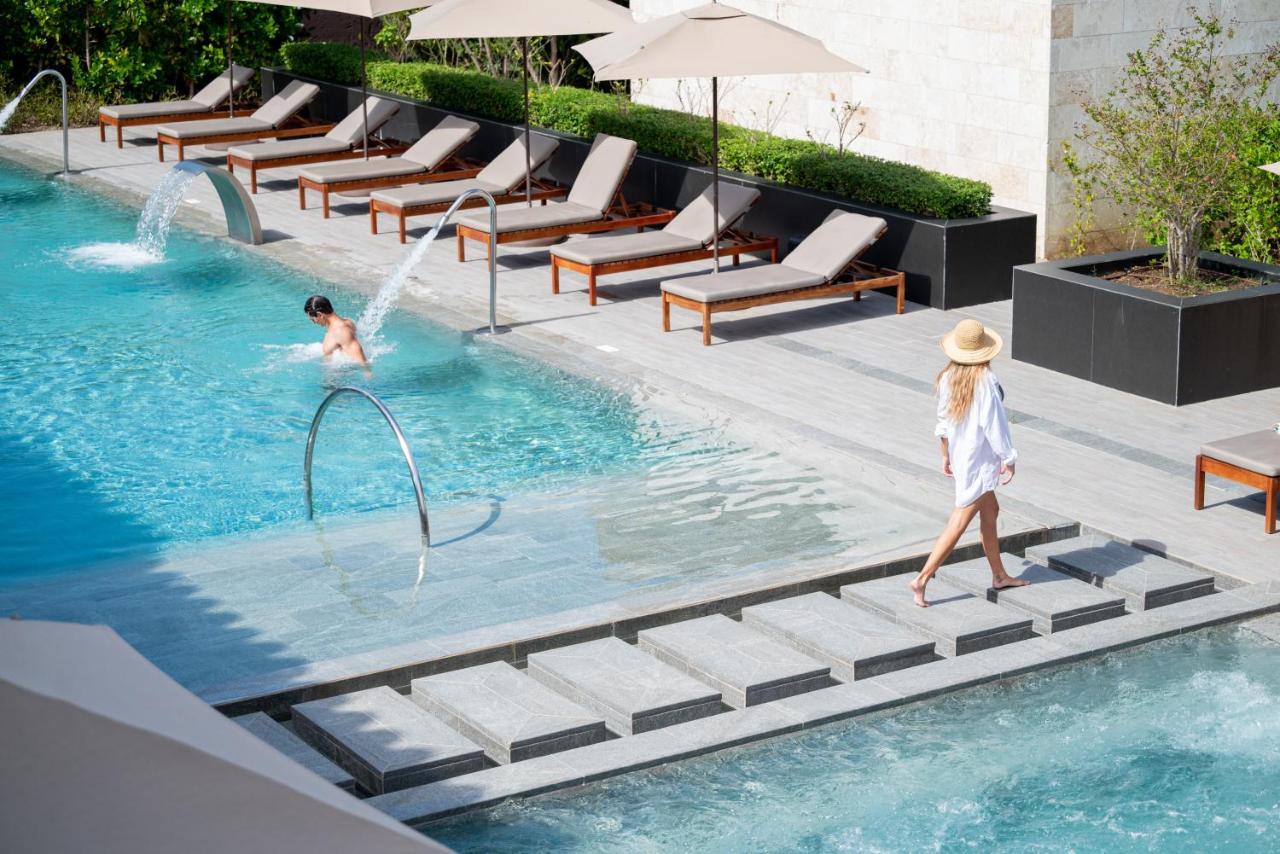Unique Club At Lopesan Costa Bavaro Resort 5*